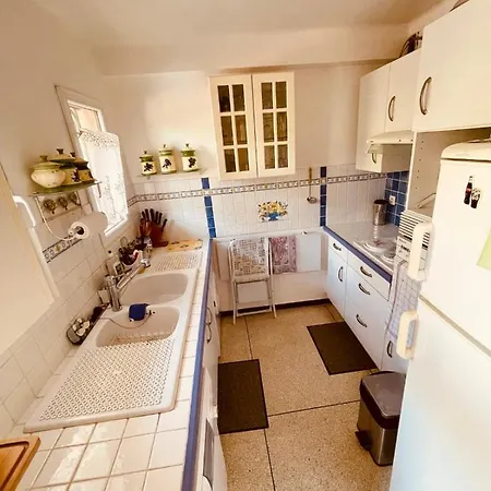 Spacieux Appartement Climatise Vue Mer Ref Roche Rouge 01 *